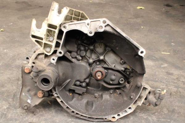 BOITE DE VITESSE MANUEL CITROEN C4 / PEUGEOT 307 1.6ESSENCE 5 VITESSES - Vue 1